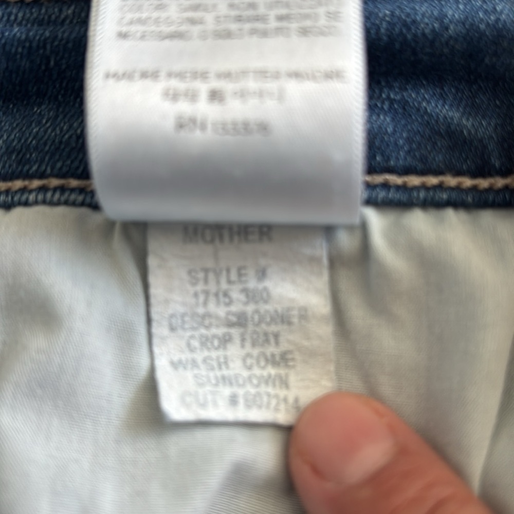 MOTHER The Swooner Roller Crop Fray Sz 31 - Picture 11 of 11